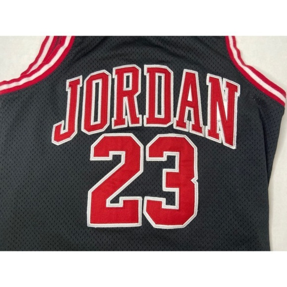 Nike Jordan Michael Jordan #23 Youth 8–10 Black Swingman Basketball Jersey - Picture 10 of 14